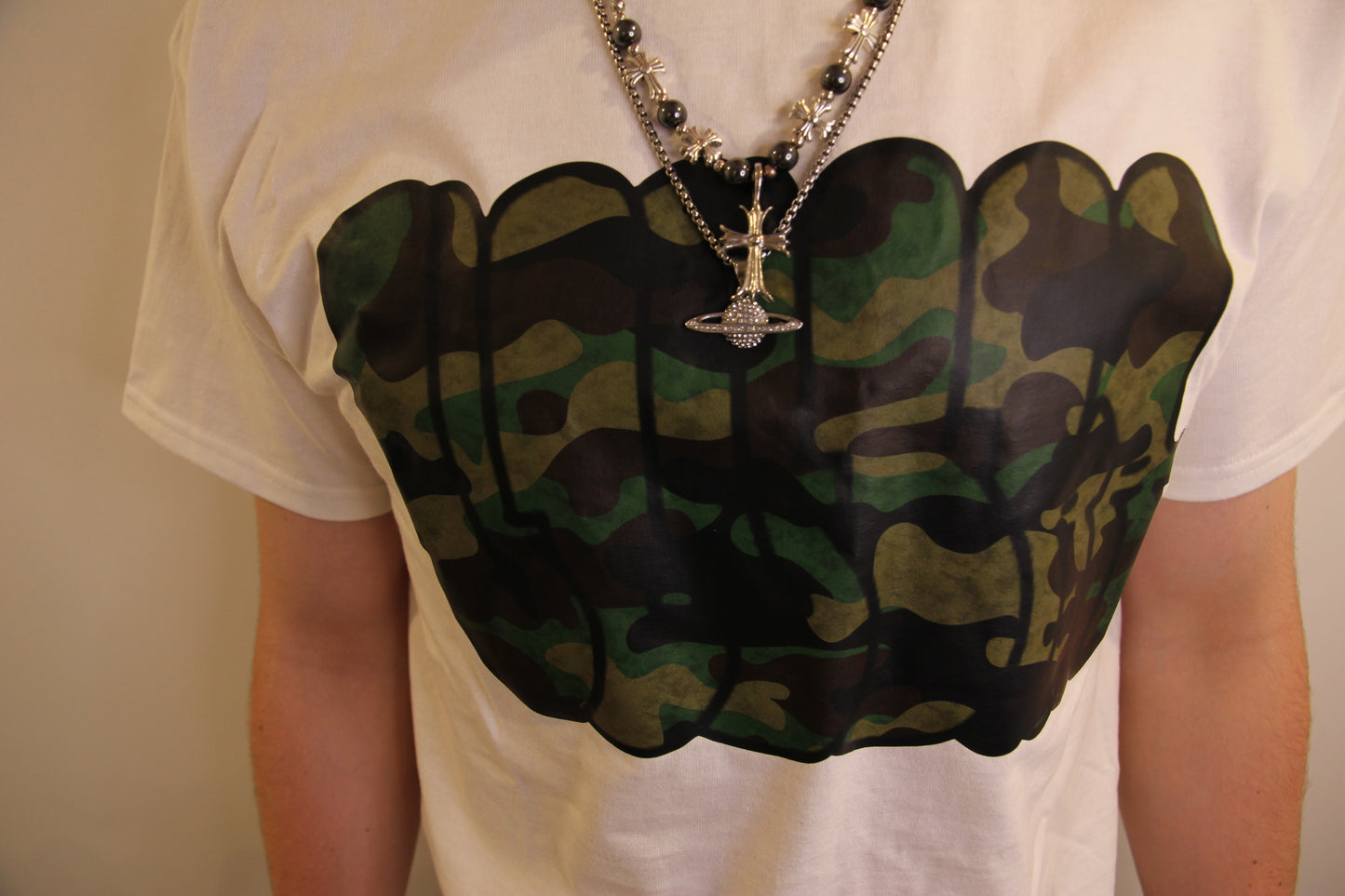 Camo logo t shirt